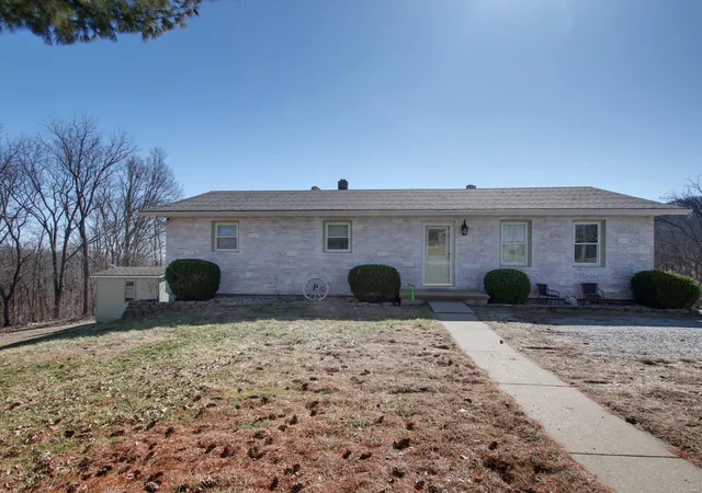 Photo 1 of Single family home for sale at 14160 Turkey Run Ct, New London, MO 63459 | MLS# 25014508 | Listing updated on 2025-03-12