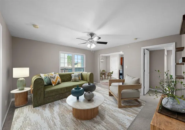 Photo 2 of Single family home for sale at 1324 Piedmont Cir, Saint Peters, MO 63304 | MLS# 25014523 | Listing updated on 2025-03-17