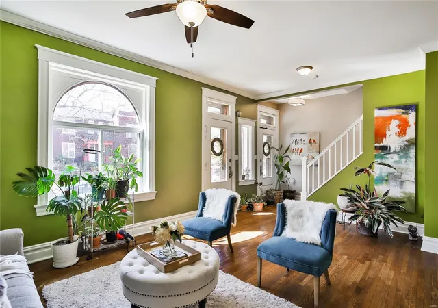 Photo 2 of Single family home for sale at 3909 Hartford St, Saint Louis, MO 63116 | MLS# 25014563 | Listing updated on 2025-03-19