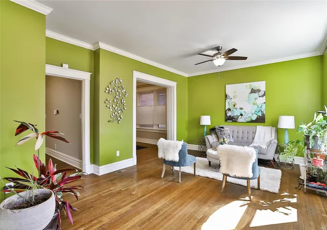 Photo 3 of Single family home for sale at 3909 Hartford St, Saint Louis, MO 63116 | MLS# 25014563 | Listing updated on 2025-03-19