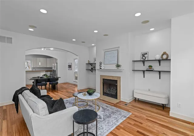 Photo 3 of Townhouse for sale at 1539 Fairmount Ave, Saint Louis, MO 63139 | MLS# 25014579 | Listing updated on 2025-03-13