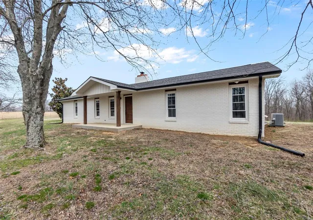 Photo 2 of Single family home for sale at 18714 State Hwy 51, Marble Hill, MO 63764 | MLS# 25014626 | Listing updated on 2025-03-16