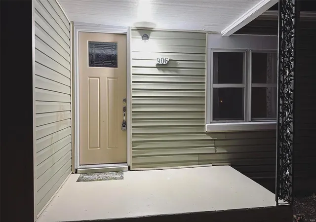 Photo 2 of Single family home for sale at 906 High St, Fredericktown, MO 63645 | MLS# 25014665 | Listing updated on 2025-03-13