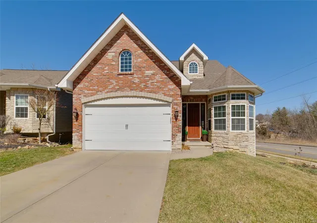 Photo 1 of Single family home for sale at 4000 Montague Cir #11, Saint Charles, MO 63304 | MLS# 25014666 | Listing updated on 2025-03-17