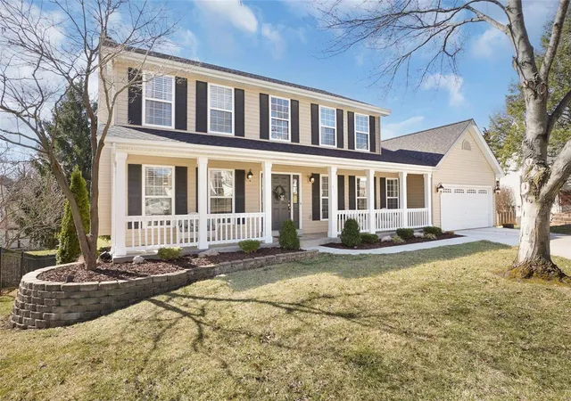 Photo 3 of Sale Pending at 411 Fox Lair Dr, Saint Charles, MO 63303 | MLS# 25014674 | Listing updated on 2025-03-18