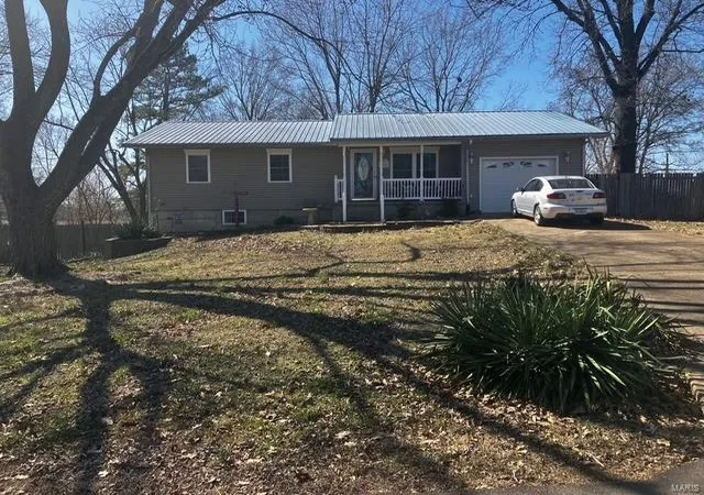 Photo 1 of Single family home for sale at 911 N Poplar, Dexter, MO 63841 | MLS# 25014721 | Listing updated on 2025-03-12
