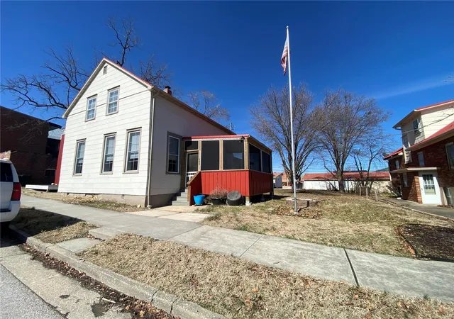 Photo 1 of Single family home for sale at 209 E 3rd St, Hermann, MO 65041 | MLS# 25014753 | Listing updated on 2025-03-12