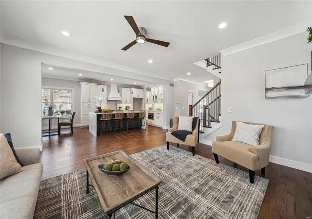 Photo 3 of Single family home for sale at 726 Landscape Ave, Saint Louis, MO 63119 | MLS# 25014804 | Listing updated on 2025-03-19