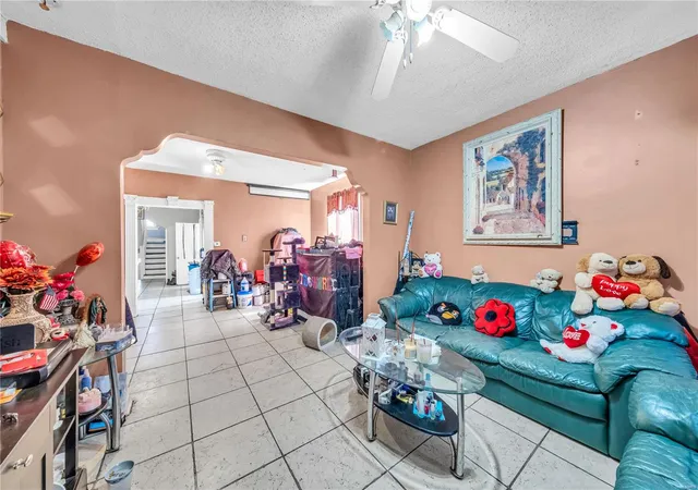 Photo 3 of Single family home for sale at 3662 Minnesota Ave, Saint Louis, MO 63118 | MLS# 25014830 | Listing updated on 2025-03-13