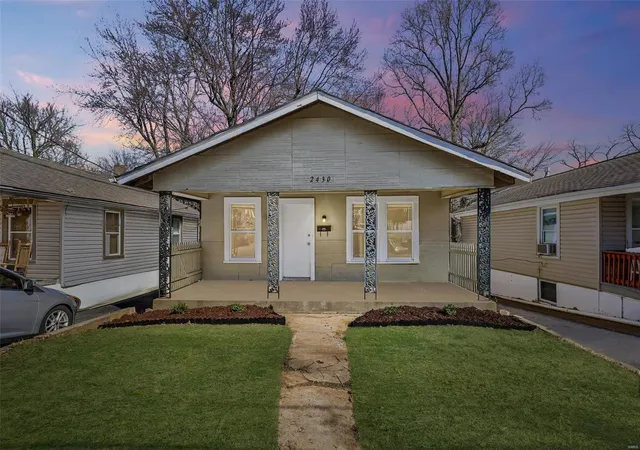 Photo 1 of Single family home for sale at 2430 Wallis Ave, Saint Louis, MO 63114 | MLS# 25014838 | Listing updated on 2025-03-20