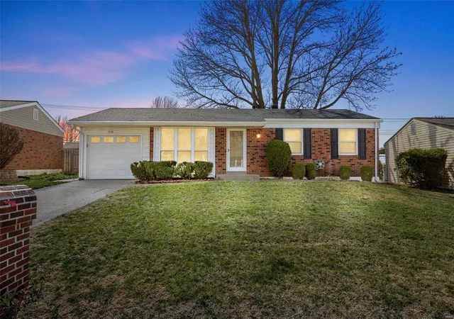 Photo 1 of Single family home for sale at 2222 Bolton St, Saint Charles, MO 63301 | MLS# 25015032 | Listing updated on 2025-03-18