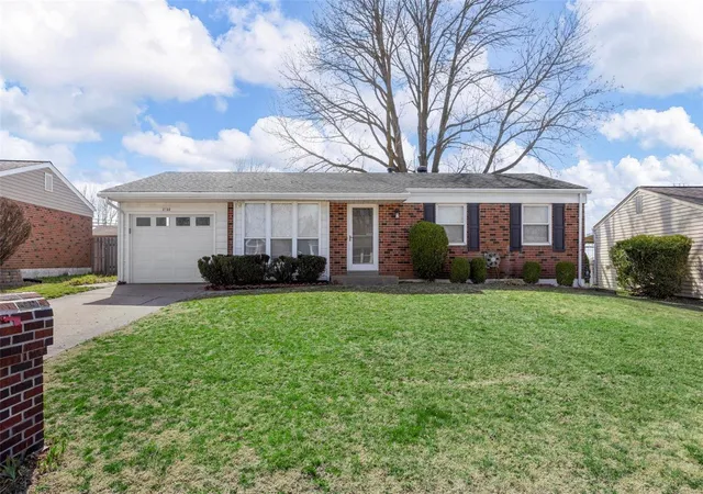 Photo 2 of Single family home for sale at 2222 Bolton St, Saint Charles, MO 63301 | MLS# 25015032 | Listing updated on 2025-03-18