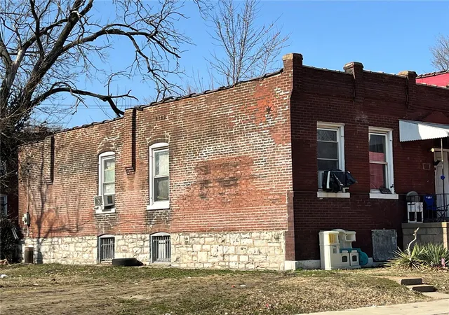 Photo 2 of Single family home for sale at 4223 Fair Ave, Saint Louis, MO 63115 | MLS# 25015044 | Listing updated on 2025-03-17