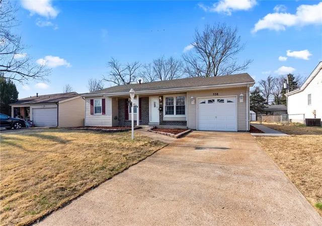 Photo 1 of Single family home for sale at 538 Fox Crst Dr, Hazelwood, MO 63042 | MLS# 25015074 | Listing updated on 2025-03-16