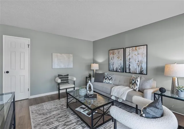 Photo 4 of Single family home for sale at 538 Fox Crst Dr, Hazelwood, MO 63042 | MLS# 25015074 | Listing updated on 2025-03-16