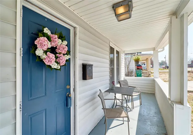 Photo 3 of Single family home for sale at 125 Lithia Ave, Saint Louis, MO 63119 | MLS# 25015091 | Listing updated on 2025-03-15