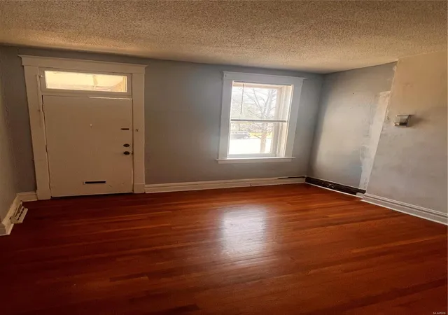 Photo 2 of Single family home for sale at 6451 S Kingshighway Blvd, Saint Louis, MO 63109 | MLS# 25015102 | Listing updated on 2025-03-20