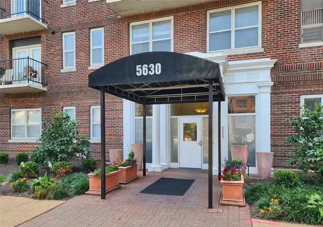 Homes for sale in Saint Louis, MO | 5630 Pershing Ave #12, Saint Louis, MO 63112 | MLS# 25015113