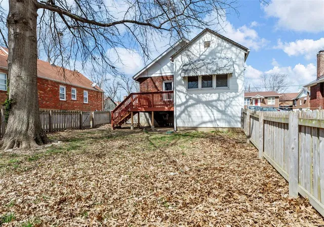 Photo 3 of Single family home for sale at 7614 Fairham Ave, Saint Louis, MO 63130 | MLS# 25015160 | Listing updated on 2025-03-19