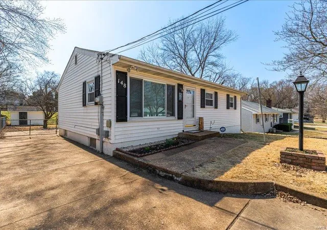 Photo 1 of Single family home for sale at 148 Buddie Ave, Saint Louis, MO 63135 | MLS# 25015193 | Listing updated on 2025-03-19