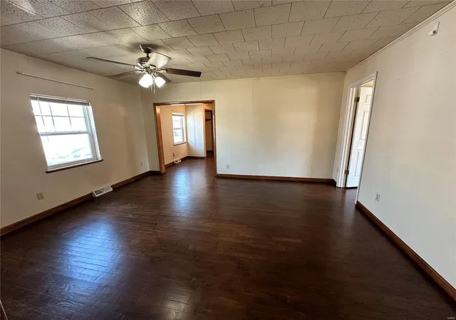 Photo 15 of Single family home for sale at 416 Agricultural St, Mexico, MO 65265 | MLS# 25015214 | Listing updated on 2025-03-13