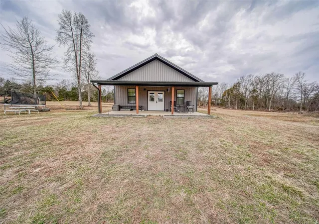 Photo 1 of Single family home for sale at 12237 County Road 3410, Saint James, MO 65559 | MLS# 25015270 | Listing updated on 2025-03-21