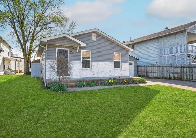 Photo 2 of Single family home for sale at 130 First St, Old Monroe, MO 63369 | MLS# 25015293 | Listing updated on 2025-03-21