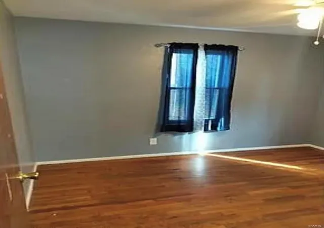 Photo 3 of Single family home for sale at 10074 Duke Dr, Saint Louis, MO 63136 | MLS# 25015296 | Listing updated on 2025-03-17