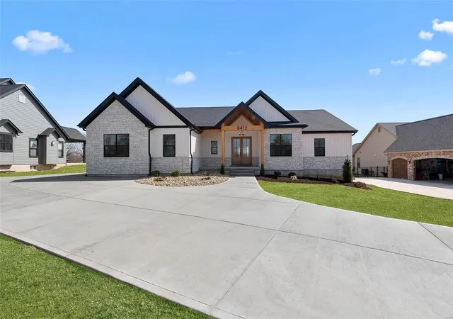 Photo 2 of Single family home for sale at 6412 Hagemann Rd, Saint Louis, MO 63128 | MLS# 25015324 | Listing updated on 2025-03-14