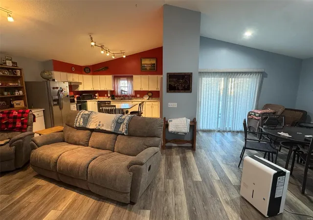 Photo 2 of Single family home for sale at 506 E Main St, Kahoka, MO 63445 | MLS# 25015333 | Listing updated on 2025-03-14