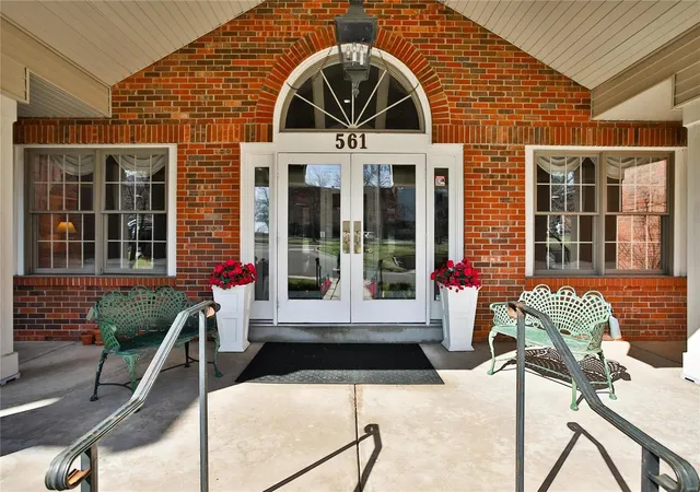 Photo 1 of Condo for sale at 561 Sarah Ln #107, Saint Louis, MO 63141 | MLS# 25015346 | Listing updated on 2025-03-19