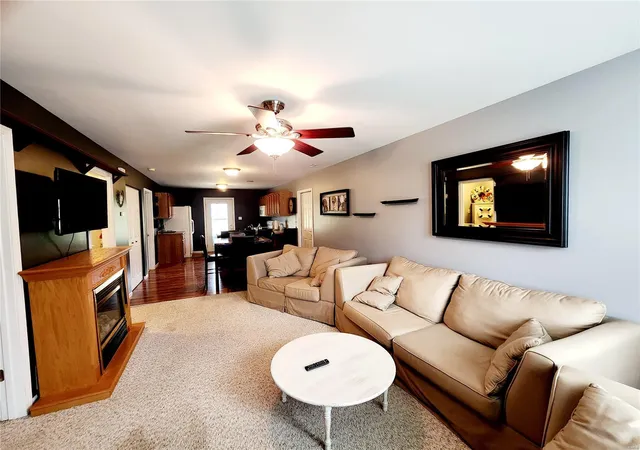 Photo 2 of Single family home for sale at 19827 Lost Valley Pl, Monroe City, MO 63456 | MLS# 25015408 | Listing updated on 2025-03-16