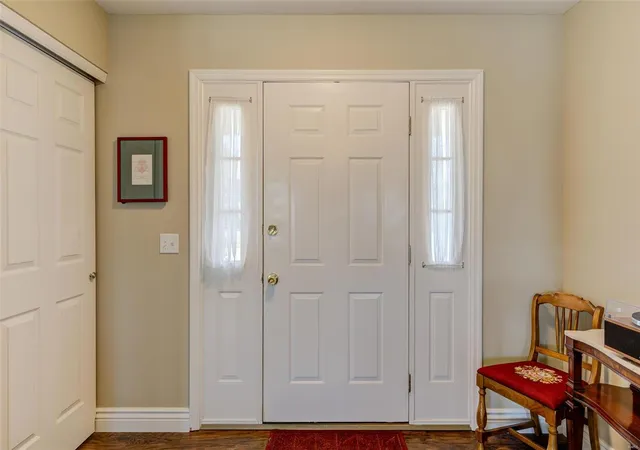 Photo 2 of Single family home for sale at 3368 Carriage Xing, Saint Charles, MO 63301 | MLS# 25015496 | Listing updated on 2025-03-14