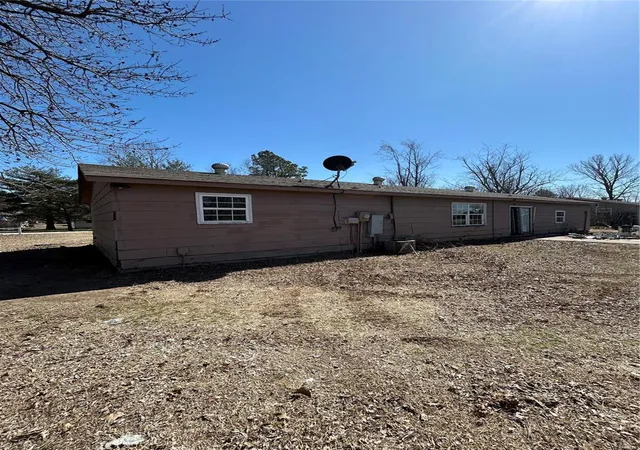 Photo 14 of Single family home for sale at 3351 Kay Dr, Bernie, MO 63822 | MLS# 25015597 | Listing updated on 2025-03-15