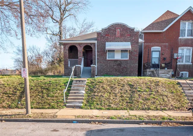 Photo 1 of Single family home for sale at 5109 Cote Brilliante Ave, Saint Louis, MO 63113 | MLS# 25015600 | Listing updated on 2025-03-19