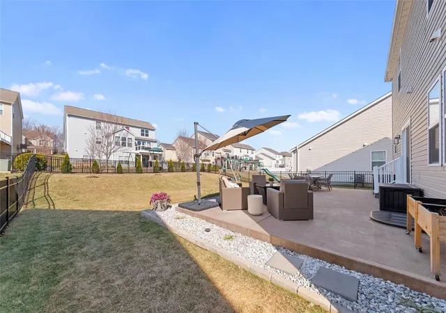 Photo 3 of Single family home for sale at 3321 Grace Hill Dr, Lake Saint Louis, MO 63367 | MLS# 25015909 | Listing updated on 2025-03-20