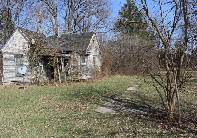 Photo 13 of Land for sale at 401 E Olive St, Bellflower, MO 63333 | MLS# 25015966 | Listing updated on 2025-03-25