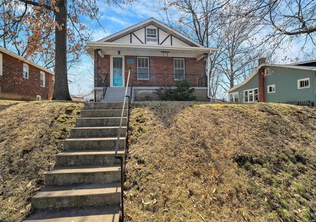 Photo 1 of Single family home for sale at 7426 Richmond Pl, Saint Louis, MO 63143 | MLS# 25016020 | Listing updated on 2025-03-19