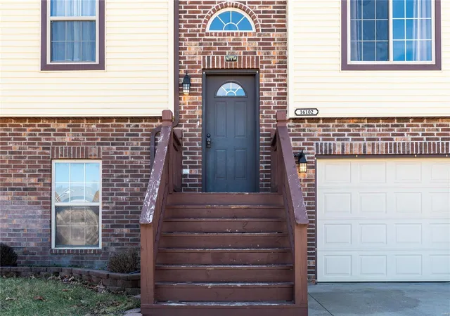 Photo 2 of Single family home for sale at 16102 Heavens Gate Ln, Saint Robert, MO 65584 | MLS# 25016119 | Listing updated on 2025-03-18