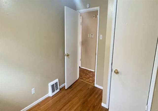 Photo 4 of Single family home for sale at 329 Caithness Rd, Saint Louis, MO 63137 | MLS# 25016152 | Listing updated on 2025-03-19