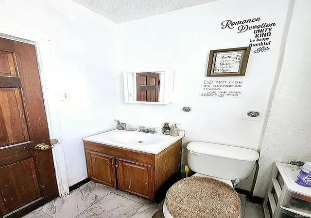 Photo 3 of Multi family home for sale at 5244 Theodosia Ave, Saint Louis, MO 63113 | MLS# 25016155 | Listing updated on 2025-03-19