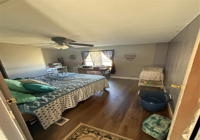 Photo 11 of Single family home for sale at 121 Hwy T, Rosebud, MO 63091 | MLS# 25016163 | Listing updated on 2025-03-18