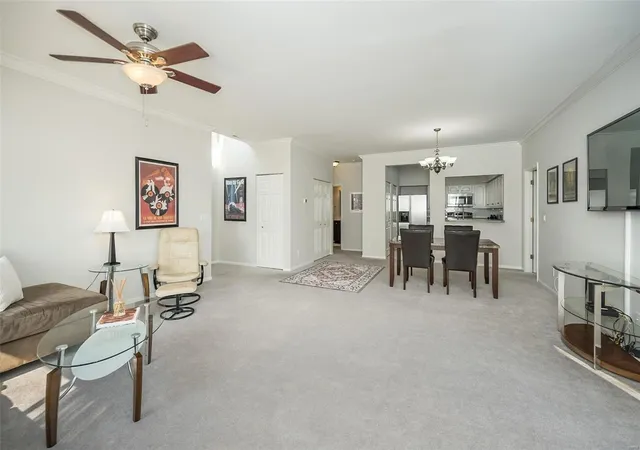 Photo 3 of Single family home for sale at 10958 Vauxhall Dr, Saint Louis, MO 63146 | MLS# 25016193 | Listing updated on 2025-03-19
