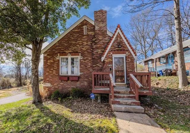 Photo 1 of Single family home for sale at 7500 Liberty Ave, Saint Louis, MO 63130 | MLS# 25016271 | Listing updated on 2025-03-20