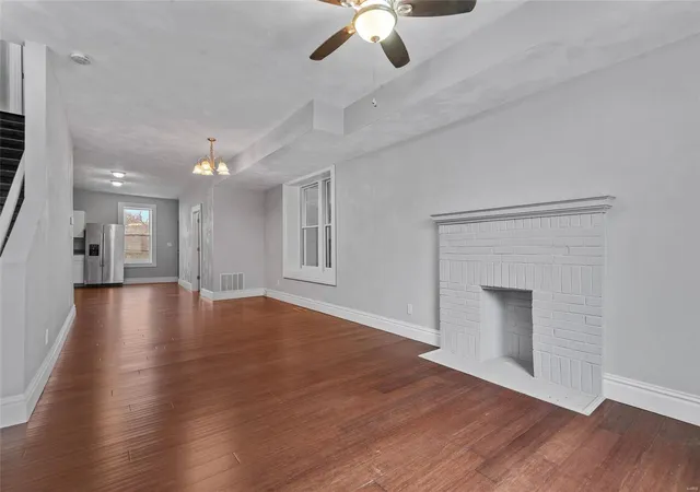 Photo 3 of Single family home for sale at 2716 Texas Ave, Saint Louis, MO 63118 | MLS# 25016285 | Listing updated on 2025-03-18