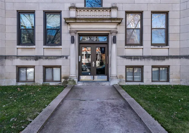 Photo 3 of Condo for sale at 4256 Maryland Ave #LLW, Saint Louis, MO 63108 | MLS# 25016309 | Listing updated on 2025-03-21