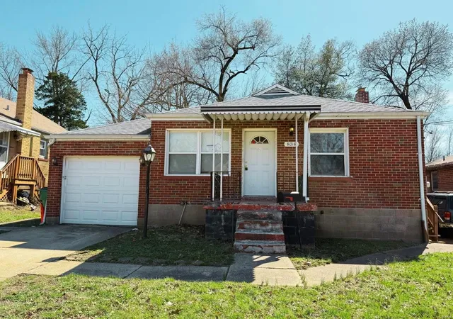 Photo 1 of Single family home for sale at 838 Rolwes Ave, Saint Louis, MO 63135 | MLS# 25016351 | Listing updated on 2025-03-19