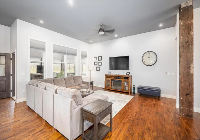 Photo 4 of Single family home for sale at 999 Castle Rock Ave, Lebanon, MO 65536 | MLS# 25016398 | Listing updated on 2025-03-25