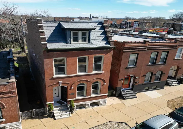 Photo 2 of Single family home for sale at (Undisclosed), Saint Louis, MO 63118 | MLS# 25016454 | Listing updated on 2025-03-19