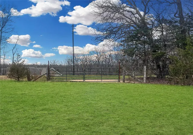 Photo 18 of Land for sale at 27 Hwy E, New Haven, MO 63068 | MLS# 25016457 | Listing updated on 2025-03-19